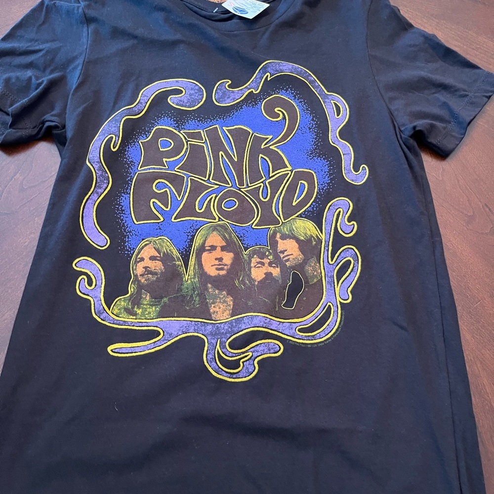 Pink Floyd t-shirt NWT